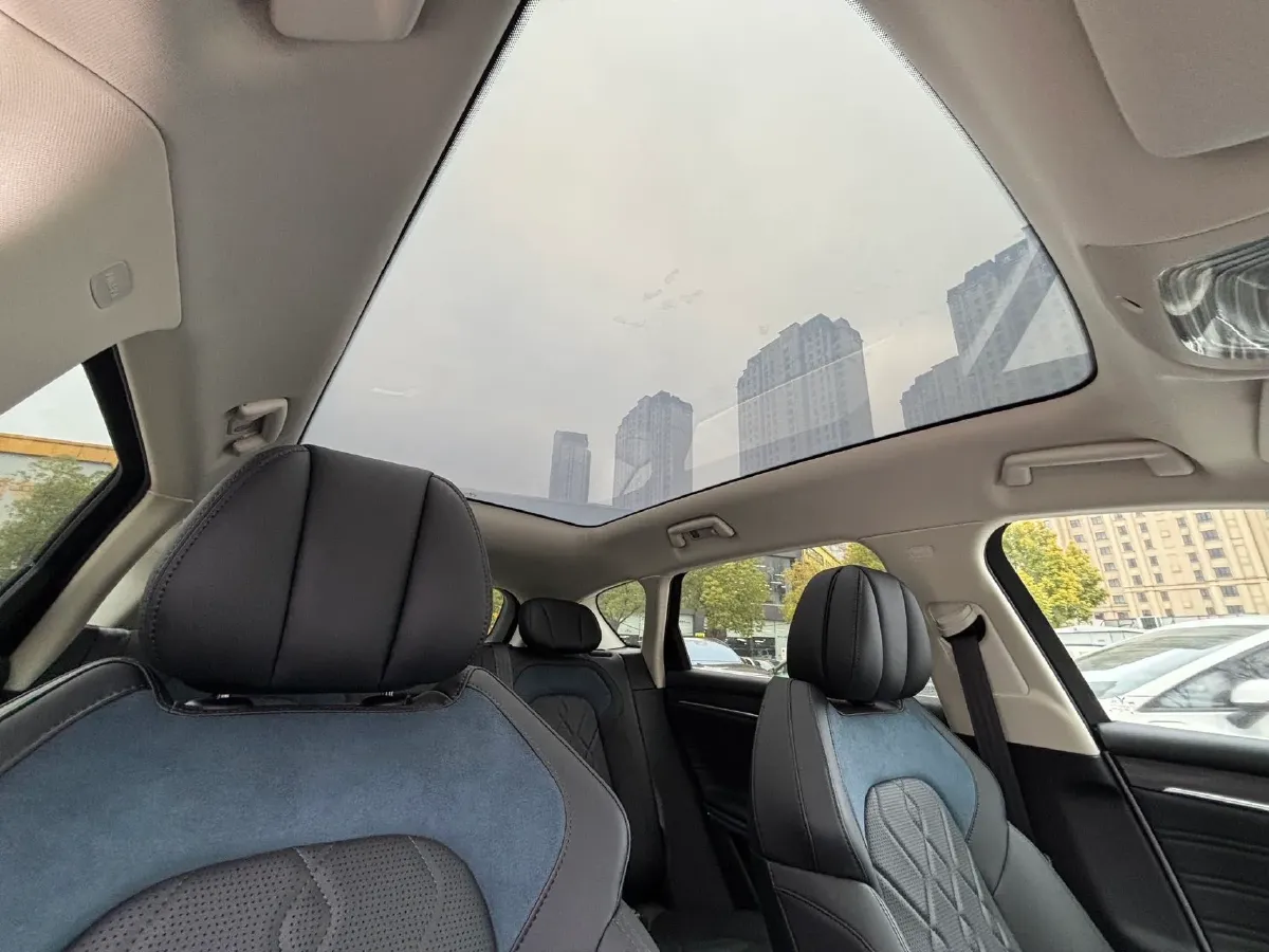 2022 Voyah FREE BEV 88KWH,autocango,china used car exporter,china ev exporter,chinese used car exporter,chinese used ev exporter