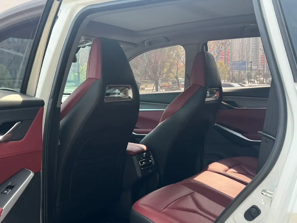 2022 ChangAn CS75 Plus 1.5T 178HP L4 6AT,autocango,china used car exporter,china ev exporter,chinese used car exporter,chinese used ev exporter