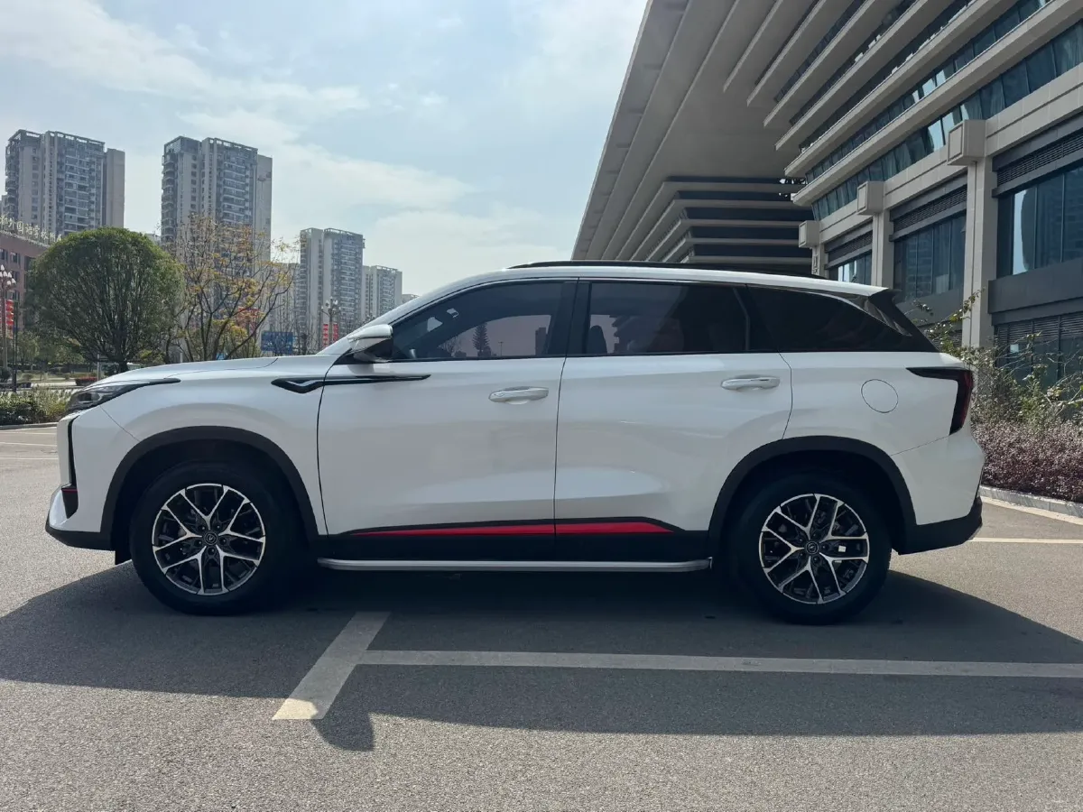 2022 ChangAn CS75 Plus 1.5T 178HP L4 6AT,autocango,china used car exporter,china ev exporter,chinese used car exporter,chinese used ev exporter