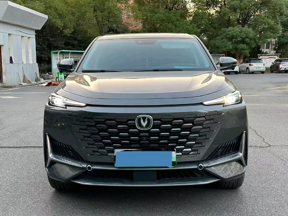 2022 Bestune T99 2.0T 224HP L4 6AT,autocango,china used car exporter,china ev exporter,chinese used car exporter,chinese used ev exporter