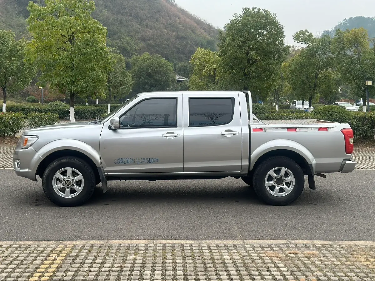 2018 Dongfeng RuiQi 2.5T 140HP L4 6MT,autocango,china used car exporter,china ev exporter,chinese used car exporter,chinese used ev exporter