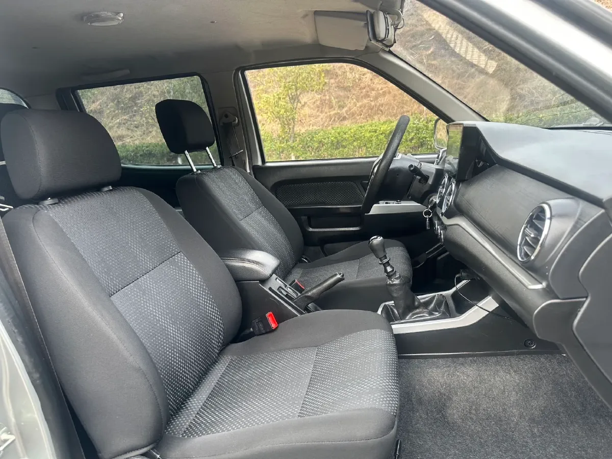 2018 Dongfeng RuiQi 2.5T 140HP L4 6MT,autocango,china used car exporter,china ev exporter,chinese used car exporter,chinese used ev exporter