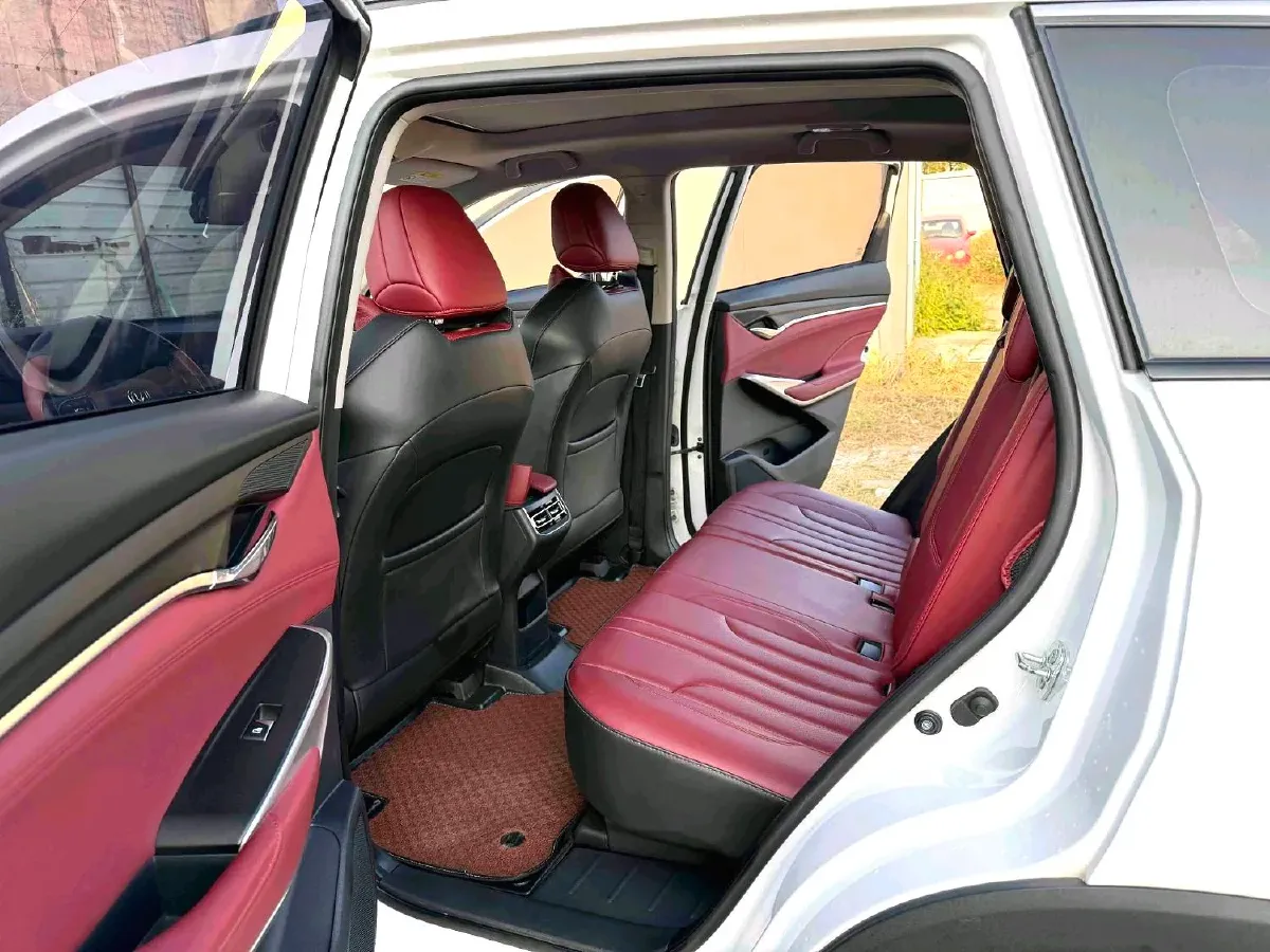 2020 ChangAn CS75 Plus 1.5T 178HP L4 6AT,autocango,china used car exporter,china ev exporter,chinese used car exporter,chinese used ev exporter