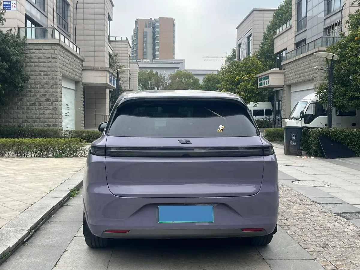 2024 Li L6 Range Extended 154HP L4 REEV 36.8KWH,autocango,china used car exporter,china ev exporter,chinese used car exporter,chinese used ev exporter