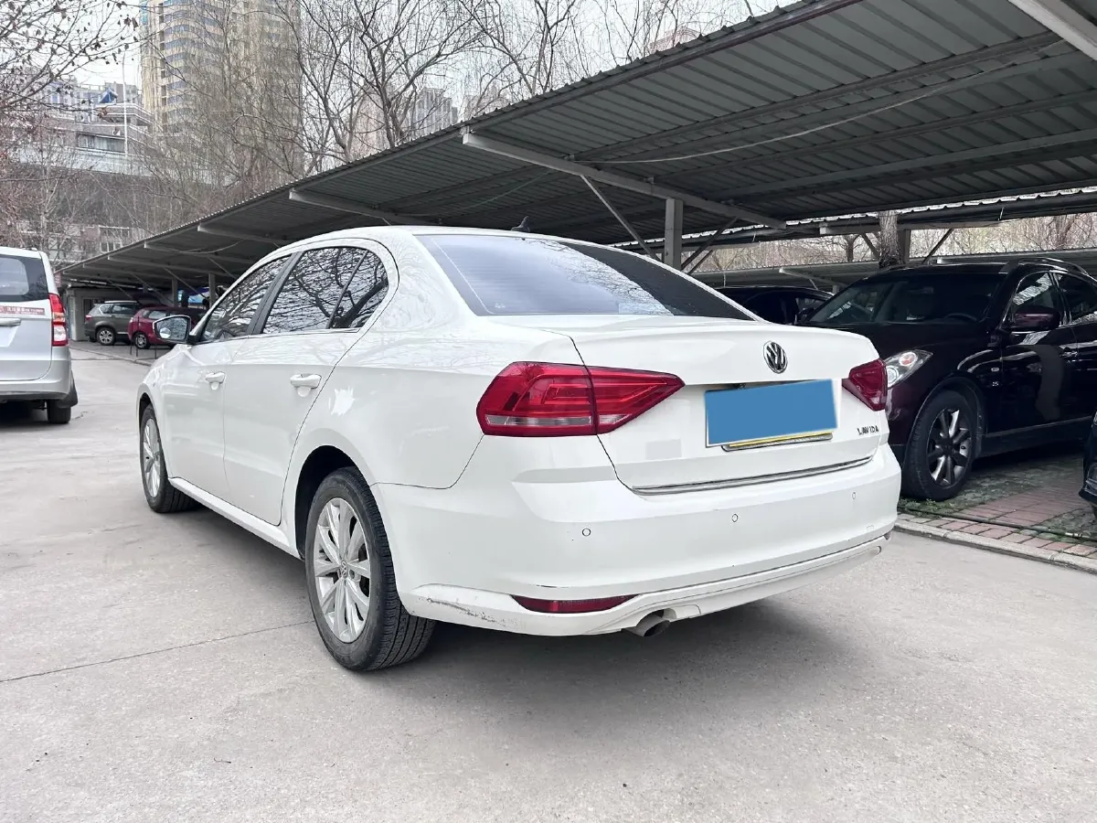 2017 Zotye Damy X7 1.8T 177HP L4 5MT,autocango,china used car exporter,china ev exporter,chinese used car exporter,chinese used ev exporter