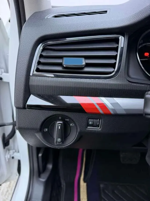 2022 Skoda Kamiq 1.5L 112HP L4 6AT,autocango,china used car exporter,china ev exporter,chinese used car exporter,chinese used ev exporter