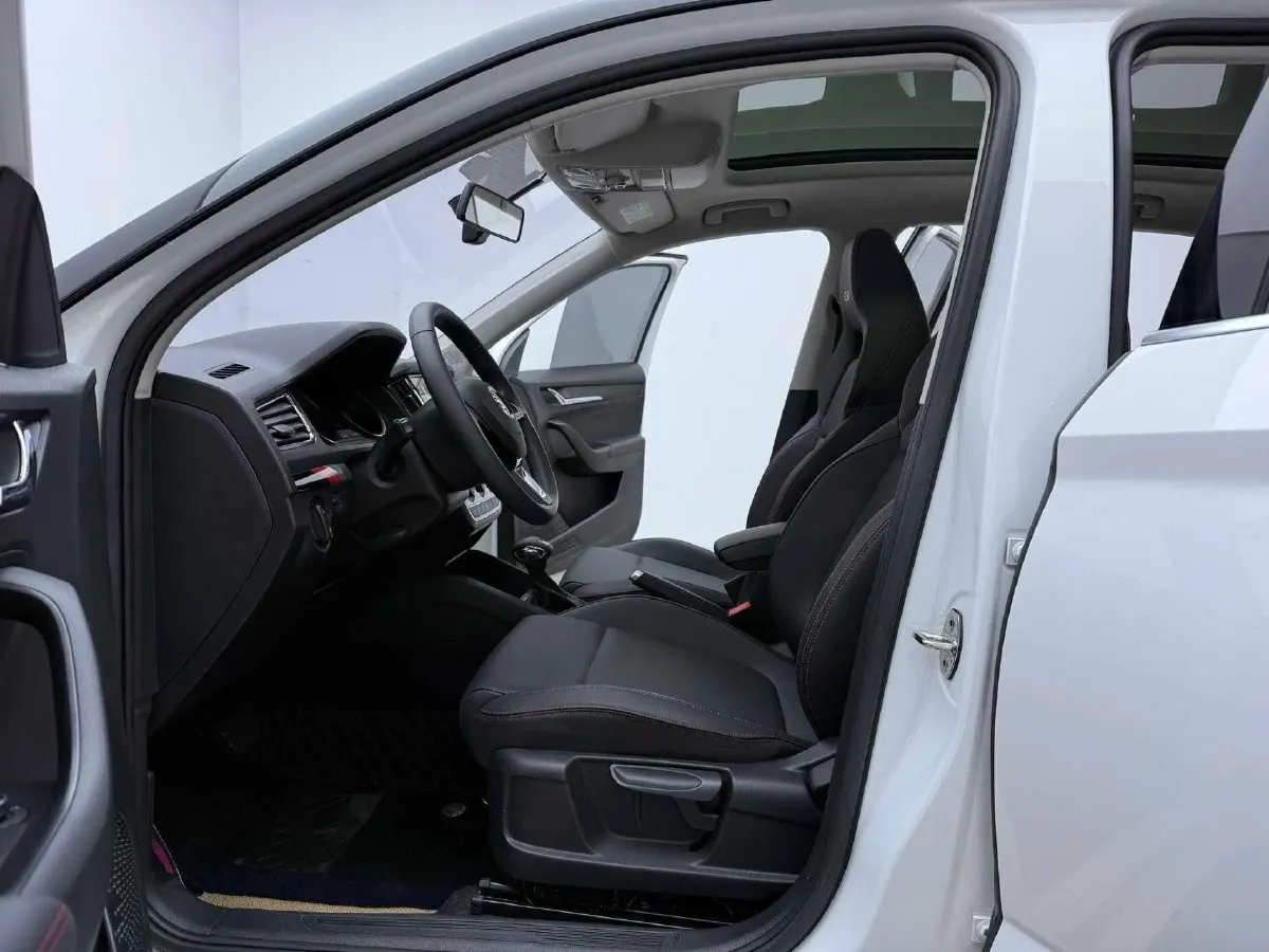 2022 Skoda Kamiq 1.5L 112HP L4 6AT,autocango,china used car exporter,china ev exporter,chinese used car exporter,chinese used ev exporter