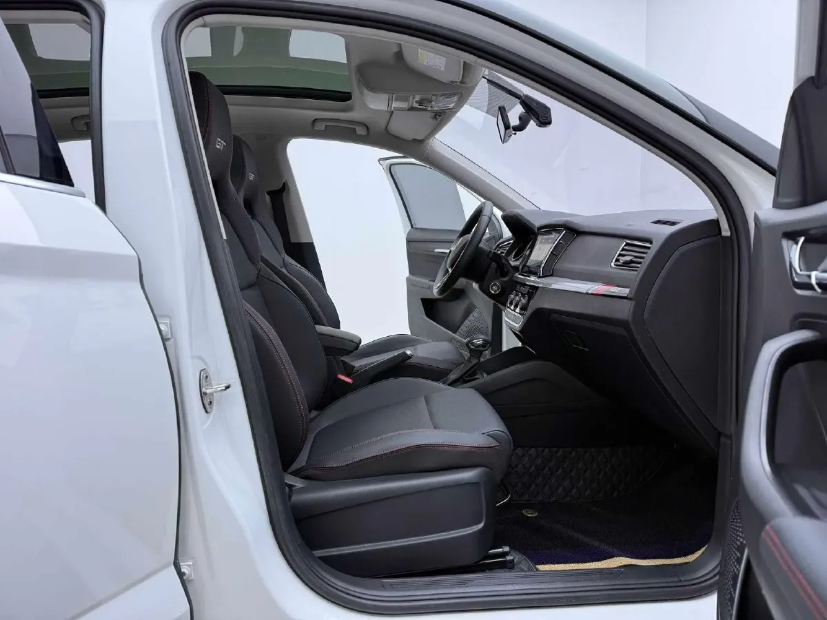 2022 Skoda Kamiq 1.5L 112HP L4 6AT,autocango,china used car exporter,china ev exporter,chinese used car exporter,chinese used ev exporter