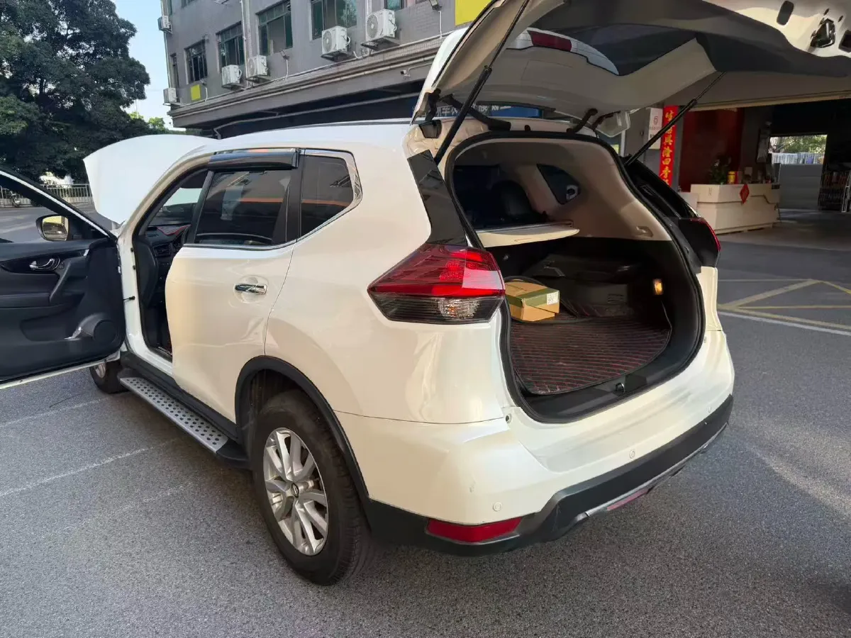 2023 Nissan X-Trail 2.0L 151HP L4 CVT,autocango,china used car exporter,china ev exporter,chinese used car exporter,chinese used ev exporter