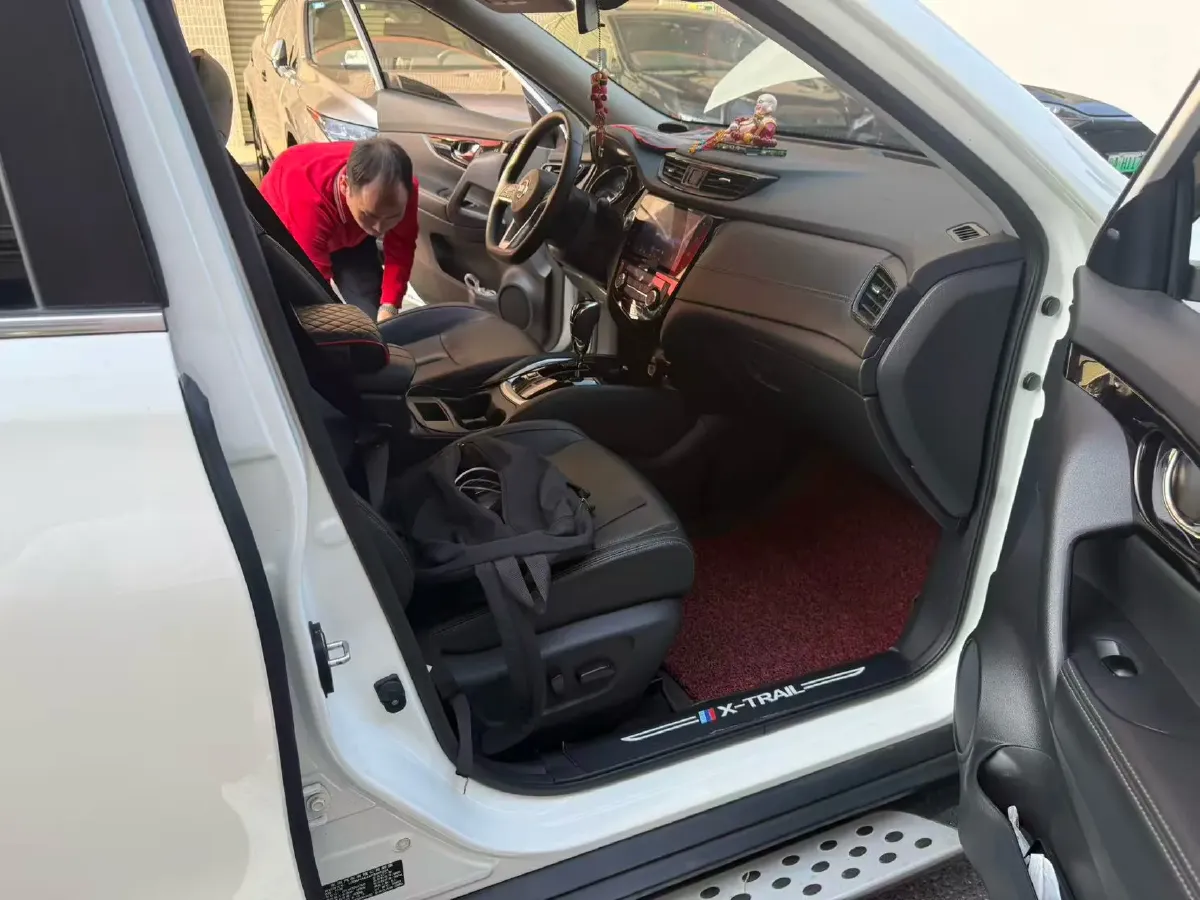 2023 Nissan X-Trail 2.0L 151HP L4 CVT,autocango,china used car exporter,china ev exporter,chinese used car exporter,chinese used ev exporter