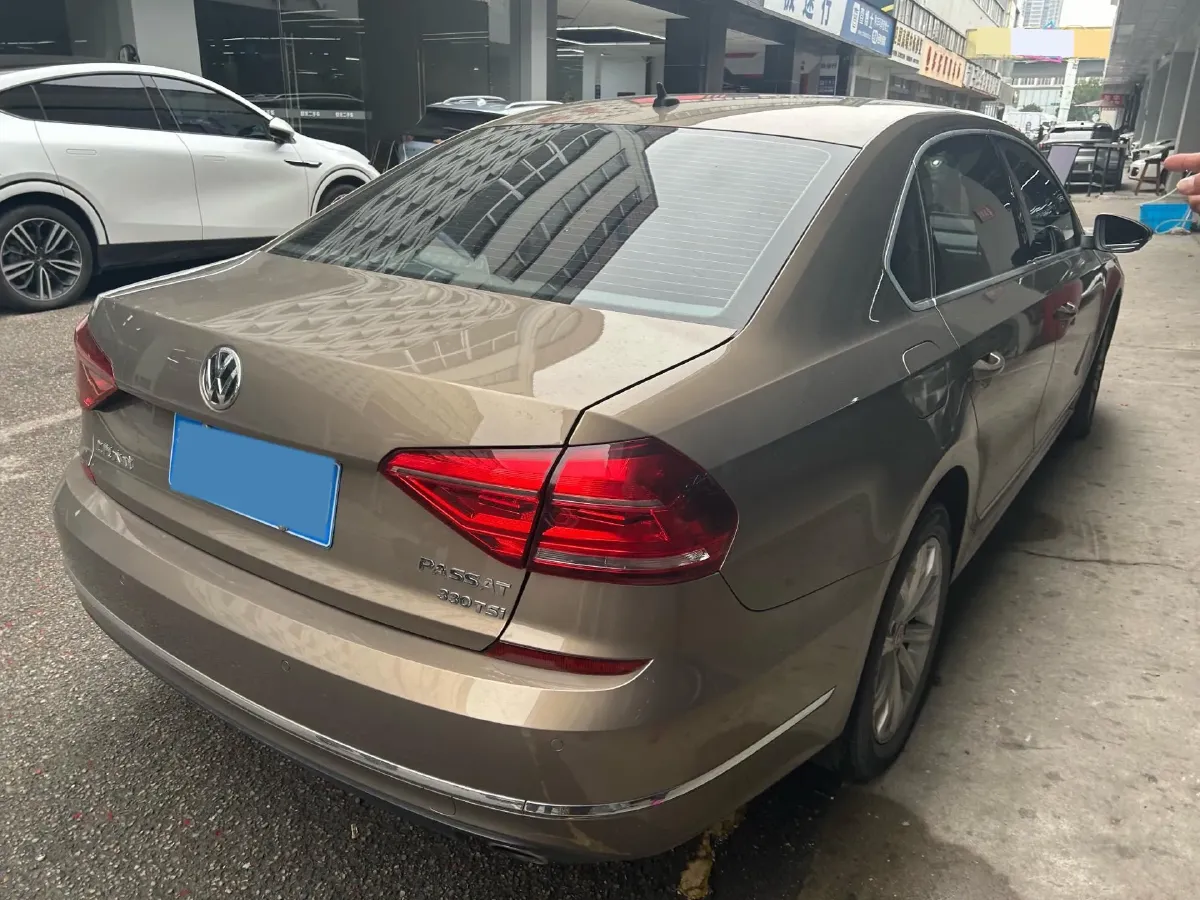 2017 Volkswagen Passat 1.8T 180HP L4 7DCT,autocango,china used car exporter,china ev exporter,chinese used car exporter,chinese used ev exporter