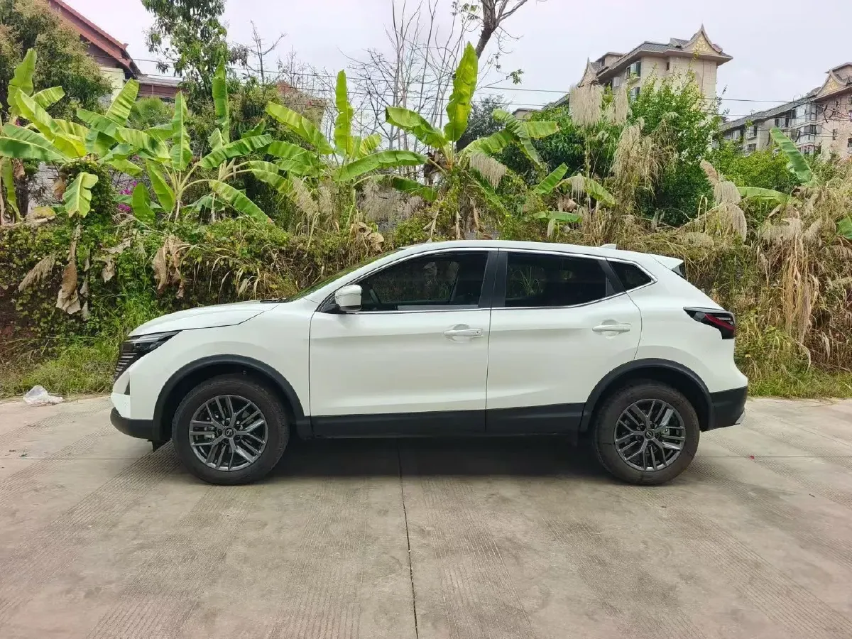 2025 Nissan Qashqai 2.0L 151HP L4 CVT,autocango,china used car exporter,china ev exporter,chinese used car exporter,chinese used ev exporter