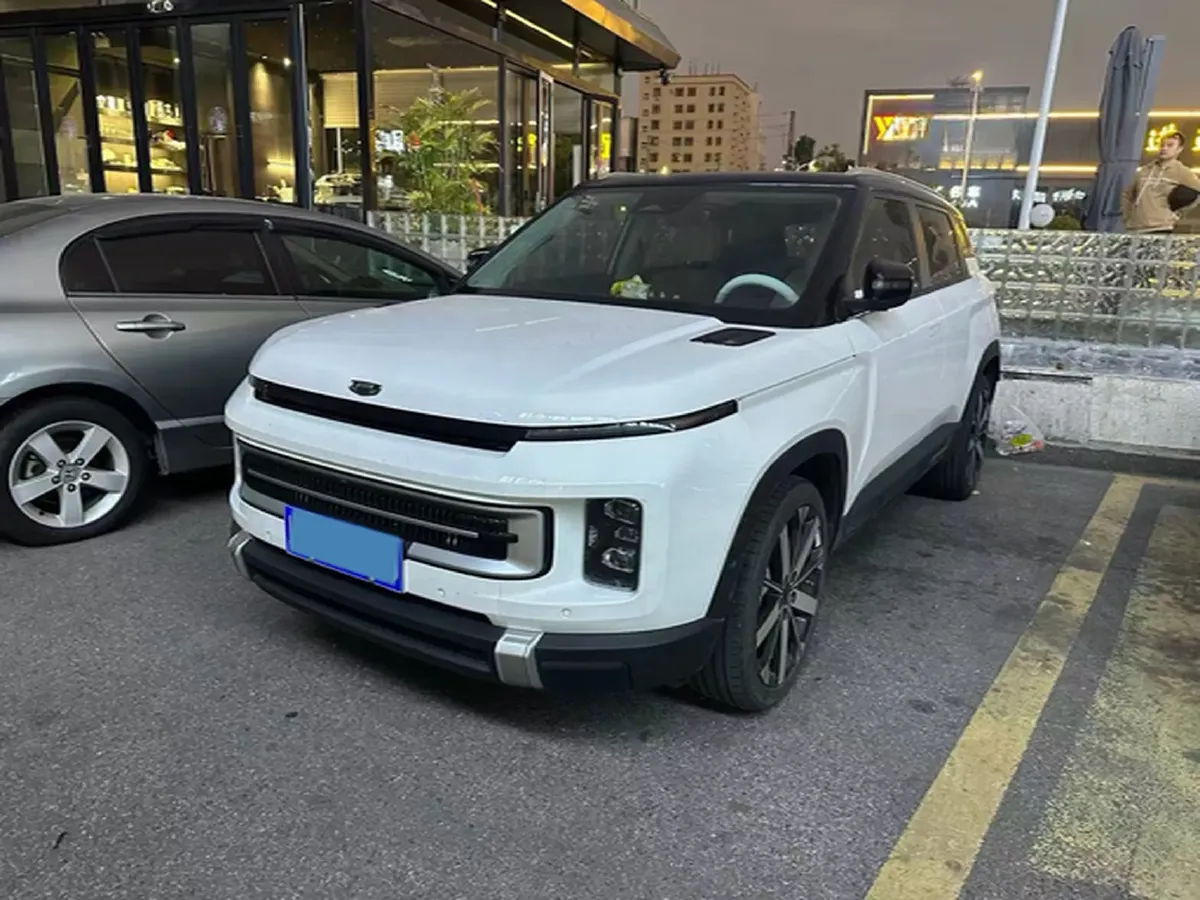 2023 Geely ICON 1.5T 181HP L4 7DCT,autocango,china used car exporter,china ev exporter,chinese used car exporter,chinese used ev exporter