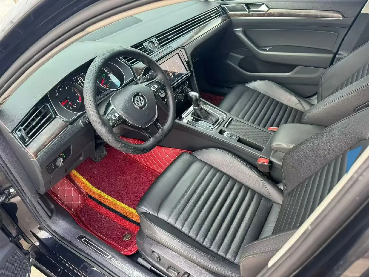 2019 Volkswagen Magotan 2.0T 186HP L4 7DCT,autocango,china used car exporter,china ev exporter,chinese used car exporter,chinese used ev exporter