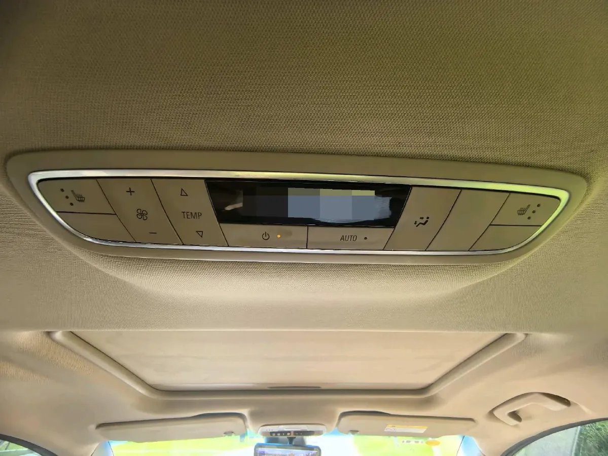 2021 Buick GL8 2.0T 237HP L4 9AT,autocango,china used car exporter,china ev exporter,chinese used car exporter,chinese used ev exporter