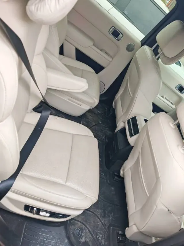 2023 Li L8 Range Extended 154HP REEV 40.9KWH,autocango,china used car exporter,china ev exporter,chinese used car exporter,chinese used ev exporter