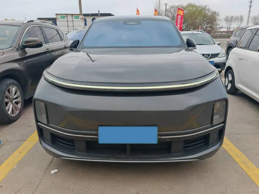 2023 Li L8 Range Extended 154HP REEV 40.9KWH,autocango,china used car exporter,china ev exporter,chinese used car exporter,chinese used ev exporter