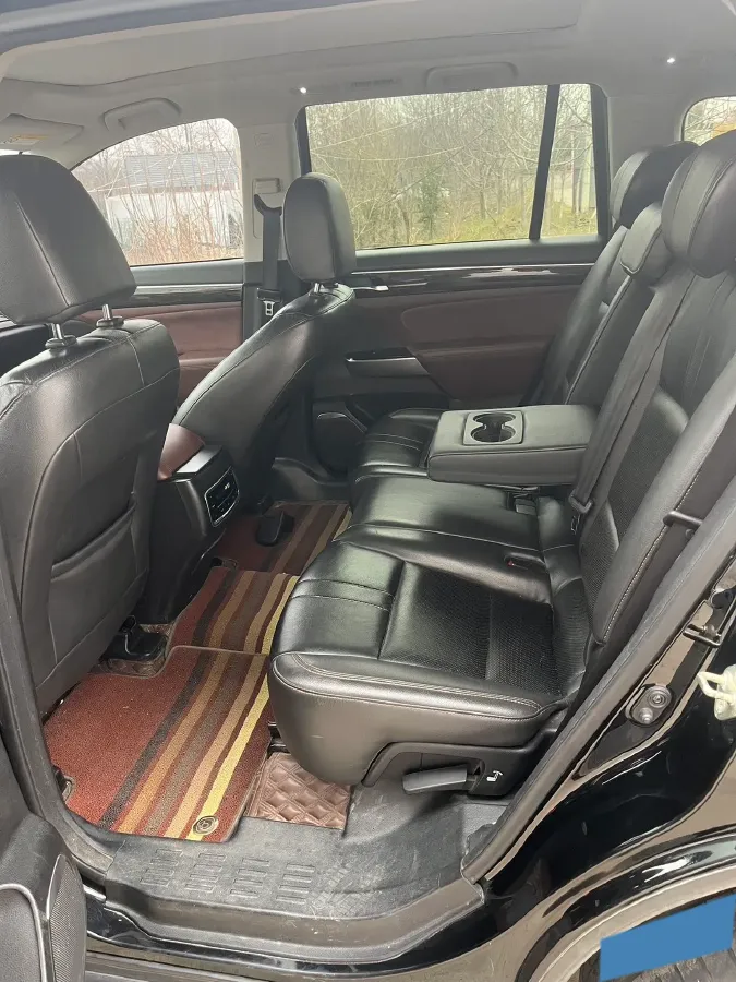 2017 GAC Trumpchi GS8 2.0T 201HP L4 6AT,autocango,china used car exporter,china ev exporter,chinese used car exporter,chinese used ev exporter