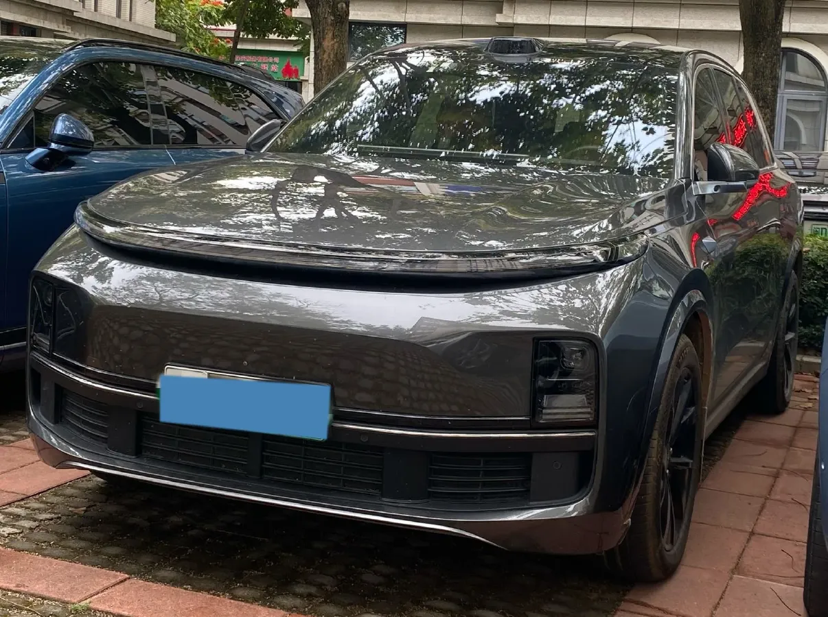 2023 Li L8 Range Extended 154HP REEV 40.9KWH,autocango,china used car exporter,china ev exporter,chinese used car exporter,chinese used ev exporter