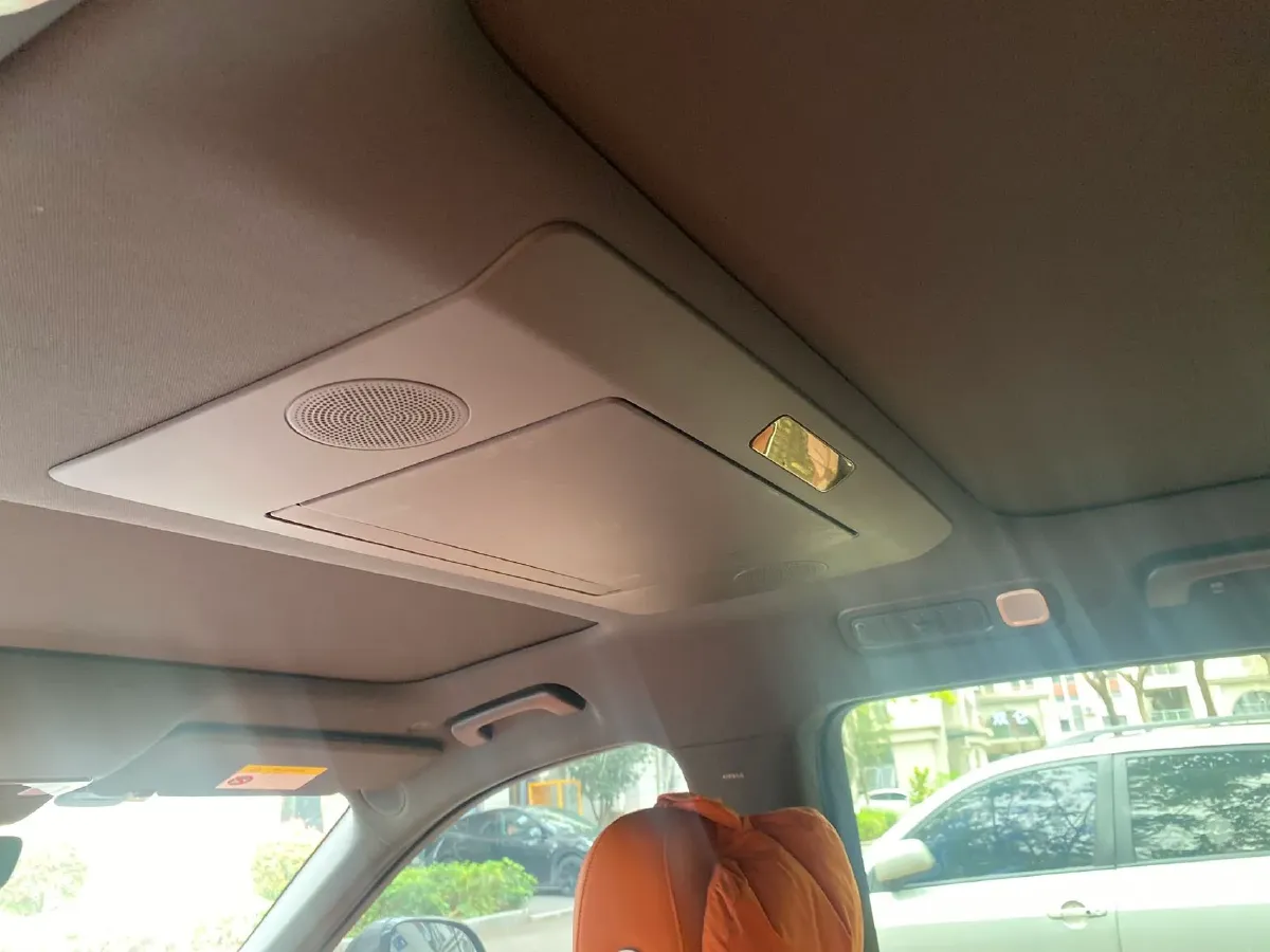 2023 Li L8 Range Extended 154HP REEV 40.9KWH,autocango,china used car exporter,china ev exporter,chinese used car exporter,chinese used ev exporter