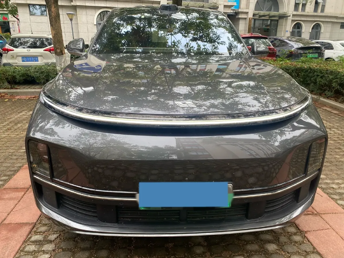 2023 Li L8 Range Extended 154HP REEV 40.9KWH,autocango,china used car exporter,china ev exporter,chinese used car exporter,chinese used ev exporter