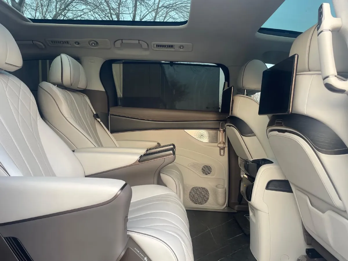 2024 Denza D9 1.5T 139HP L4 E-CVT PHEV 40KWH,autocango,china used car exporter,china ev exporter,chinese used car exporter,chinese used ev exporter