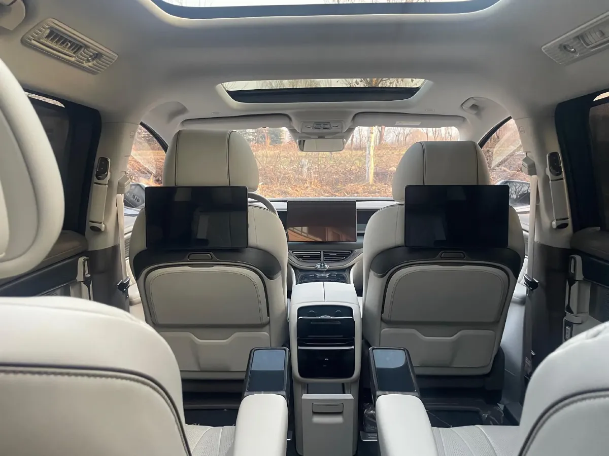 2024 Denza D9 1.5T 139HP L4 E-CVT PHEV 40KWH,autocango,china used car exporter,china ev exporter,chinese used car exporter,chinese used ev exporter