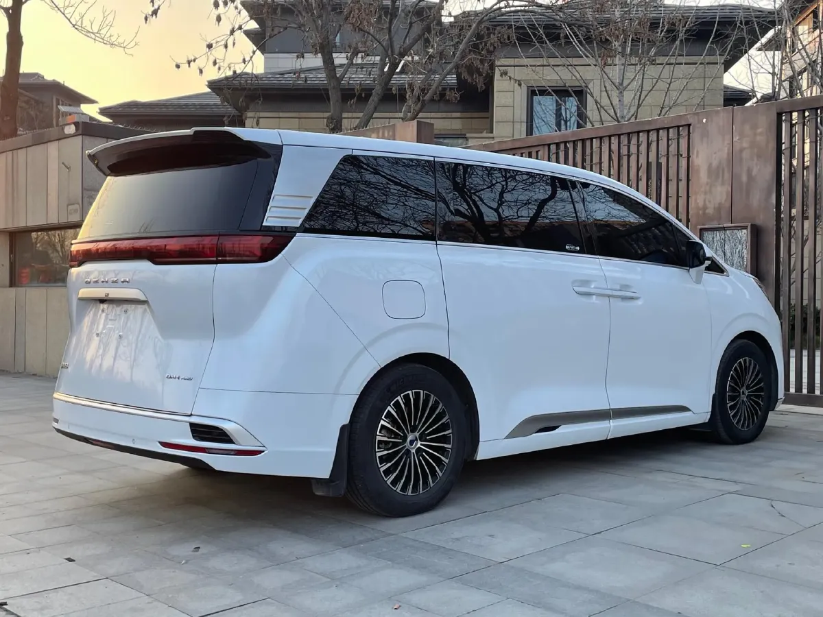 2024 Denza D9 1.5T 139HP L4 E-CVT PHEV 40KWH,autocango,china used car exporter,china ev exporter,chinese used car exporter,chinese used ev exporter