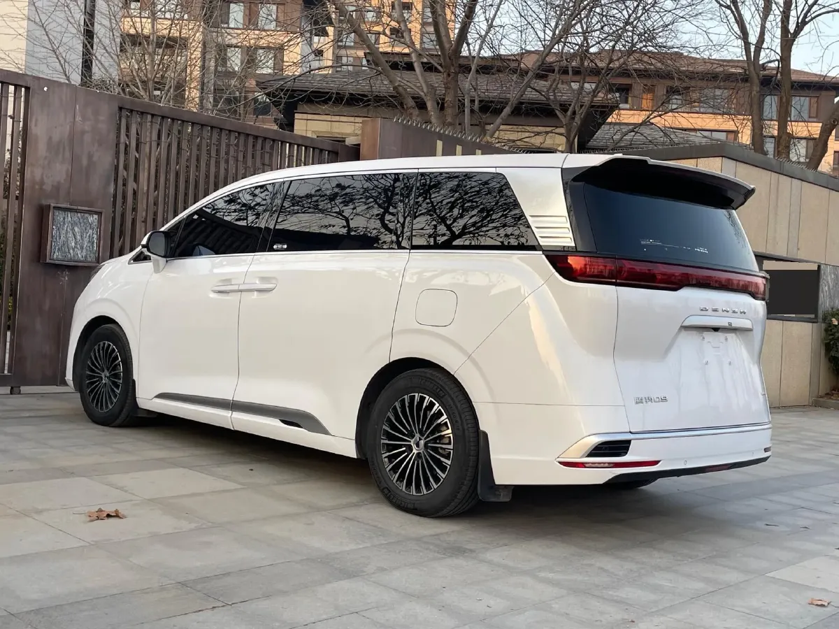 2024 Denza D9 1.5T 139HP L4 E-CVT PHEV 40KWH,autocango,china used car exporter,china ev exporter,chinese used car exporter,chinese used ev exporter