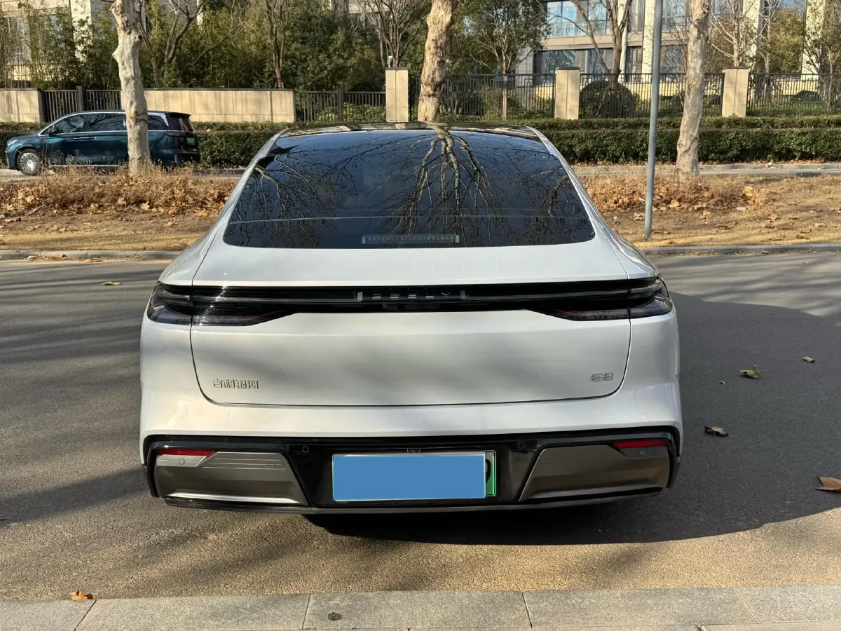 2024 Geely Galaxy E8 BEV 62KWH,autocango,china used car exporter,china ev exporter,chinese used car exporter,chinese used ev exporter