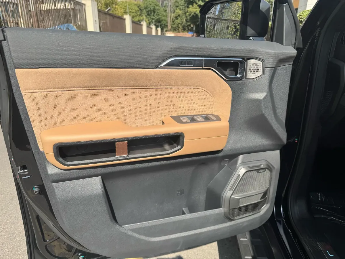 2023 Jetour Traveller 2.0T 254HP L4 8AT,autocango,china used car exporter,china ev exporter,chinese used car exporter,chinese used ev exporter