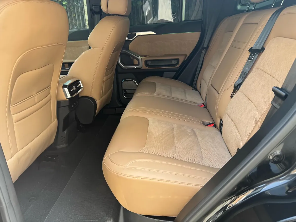 2023 Jetour Traveller 2.0T 254HP L4 8AT,autocango,china used car exporter,china ev exporter,chinese used car exporter,chinese used ev exporter