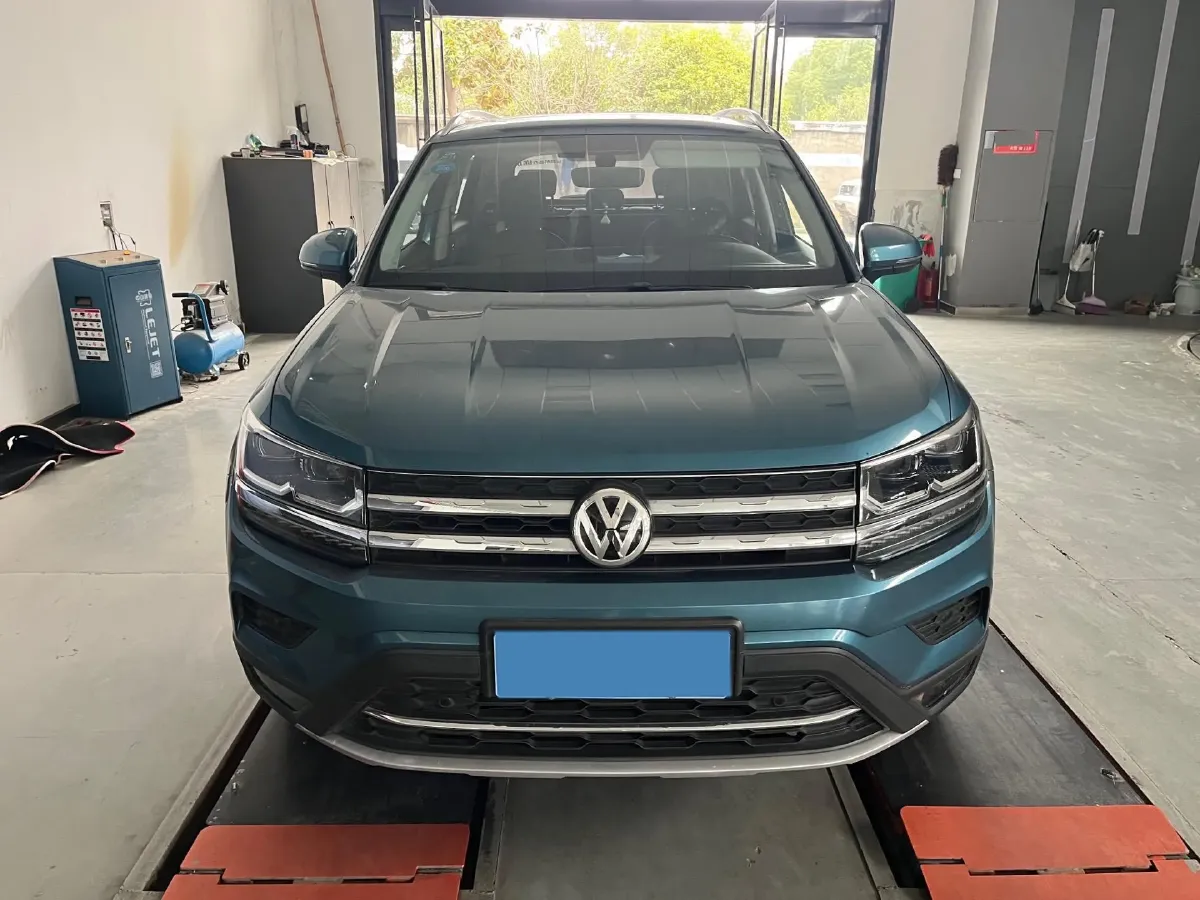 2019 Jeep Compass 1.3T 173HP L4 9AT,autocango,china used car exporter,china ev exporter,chinese used car exporter,chinese used ev exporter