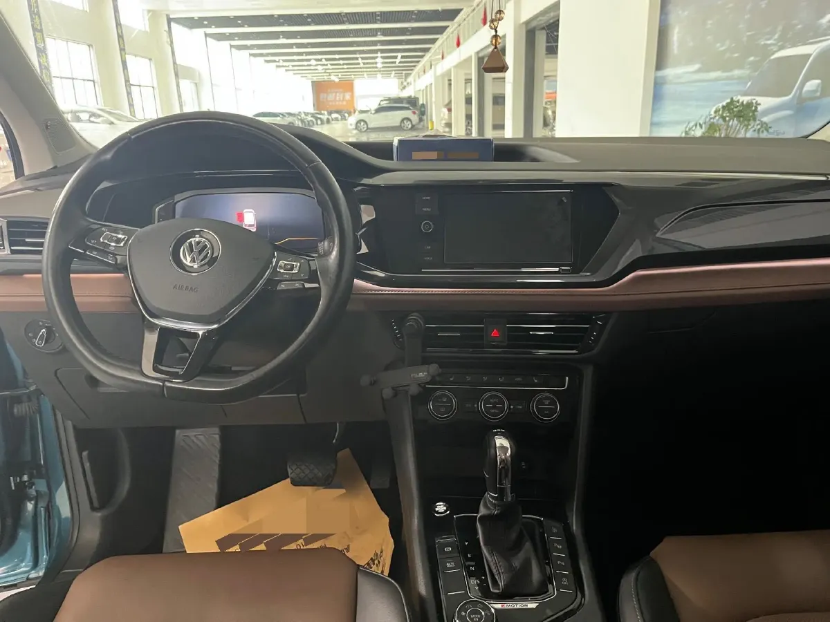 2019 Jeep Compass 1.3T 173HP L4 9AT,autocango,china used car exporter,china ev exporter,chinese used car exporter,chinese used ev exporter
