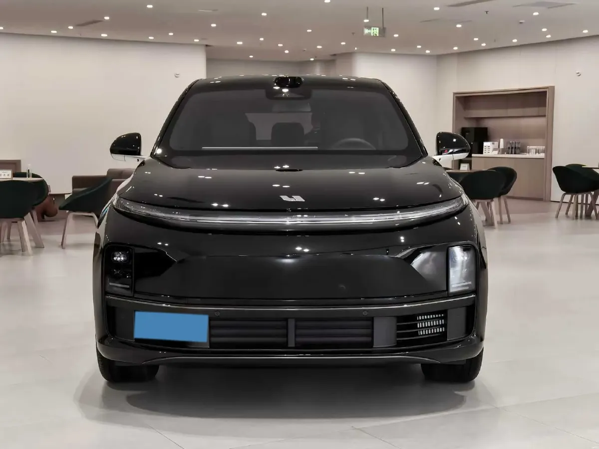 2025 Li L7 Range Extended 154HP REEV,autocango,china used car exporter,china ev exporter,chinese used car exporter,chinese used ev exporter