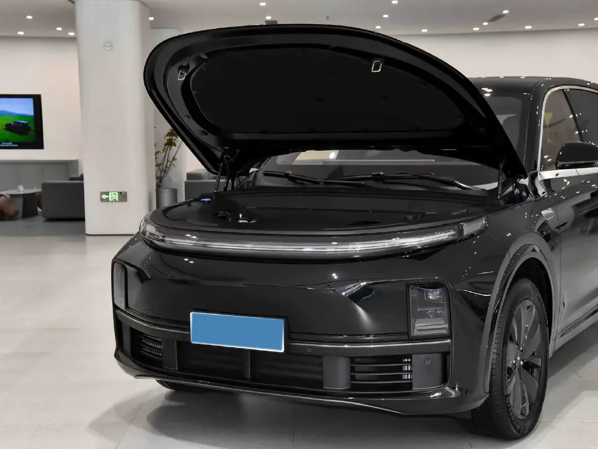 2025 Li L7 Range Extended 154HP REEV,autocango,china used car exporter,china ev exporter,chinese used car exporter,chinese used ev exporter