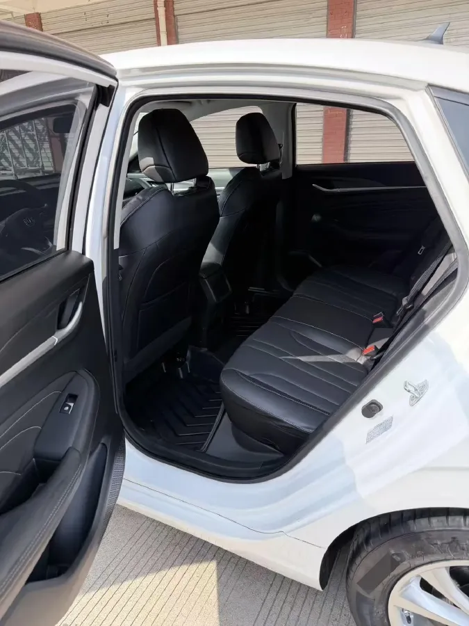 2021 ChangAn Eado 1.6L 128HP L4 CVT,autocango,china used car exporter,china ev exporter,chinese used car exporter,chinese used ev exporter