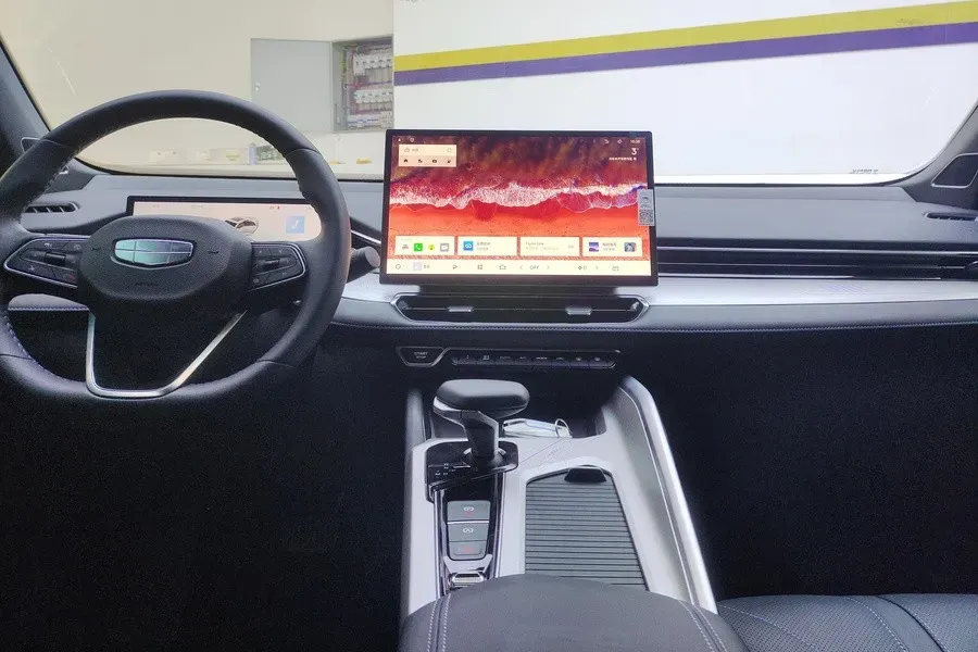 2025 Geely Preface 1.5T 181HP L4 7DCT,autocango,china used car exporter,china ev exporter,chinese used car exporter,chinese used ev exporter