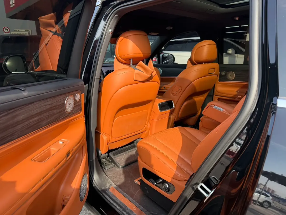 2024 AITO AITO M9 1.5T 152HP L4 REEV 42KWH,autocango,china used car exporter,china ev exporter,chinese used car exporter,chinese used ev exporter