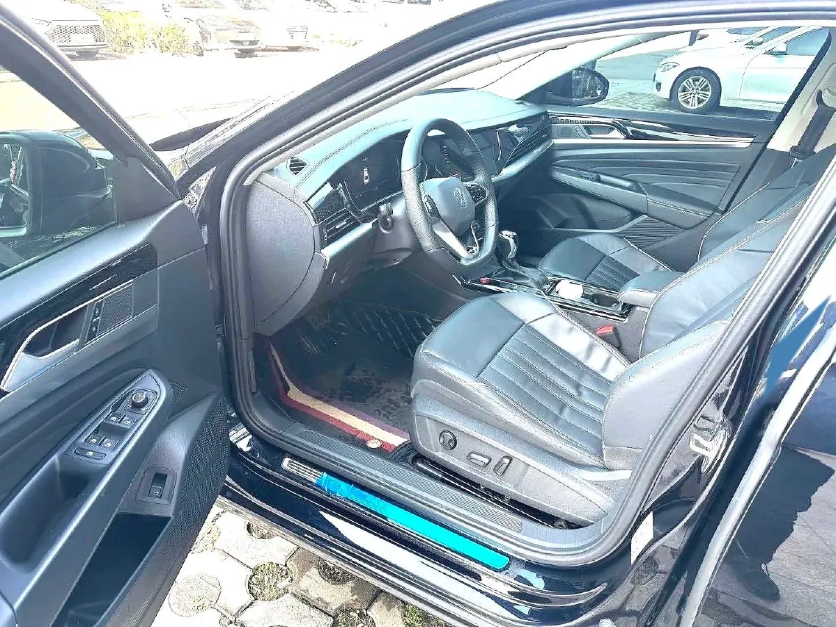 2023 Volkswagen Passat 2.0T 186HP L4 7DCT,autocango,china used car exporter,china ev exporter,chinese used car exporter,chinese used ev exporter