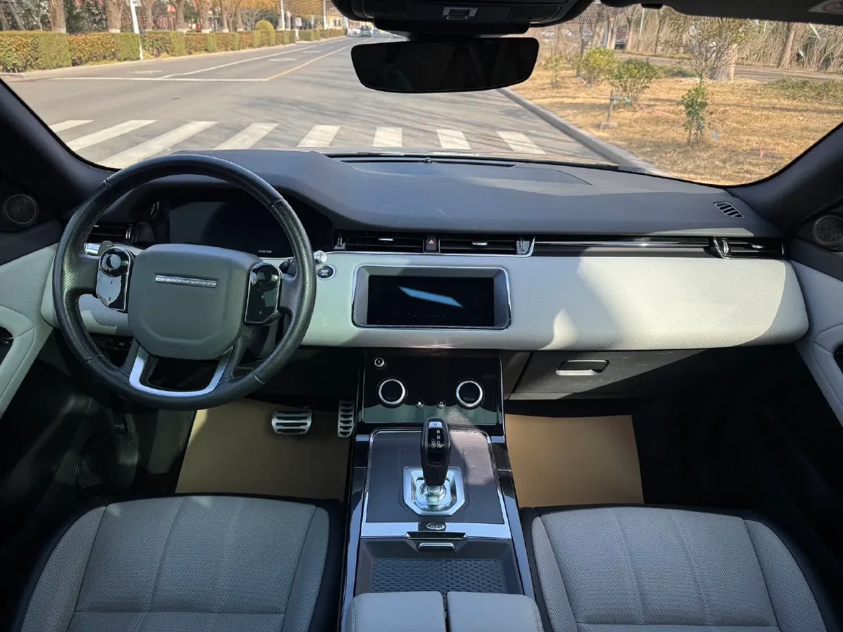 2020 Land Rover Range Rover Evoque 2.0T 249HP L4 9AT,autocango,china used car exporter,china ev exporter,chinese used car exporter,chinese used ev exporter