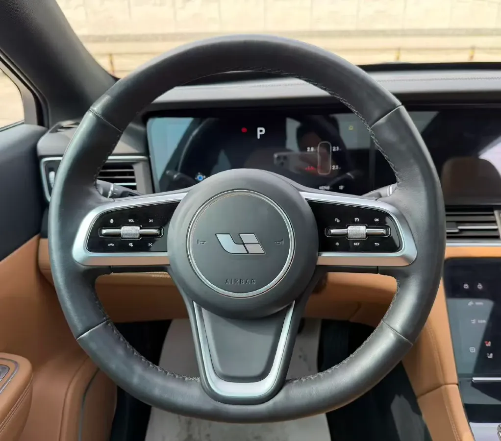 2021 Li ONE Range Extended 131HP REEV 40.5KWH,autocango,china used car exporter,china ev exporter,chinese used car exporter,chinese used ev exporter