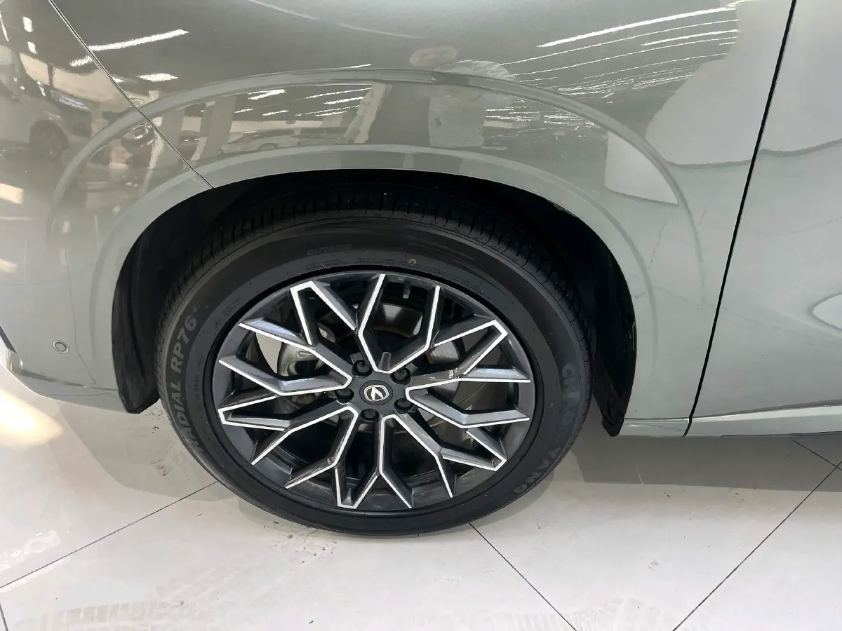 2024 ChangAn UNI-Z 1.5L 98HP L4 E-CVT PHEV 18.4KWH,autocango,china used car exporter,china ev exporter,chinese used car exporter,chinese used ev exporter