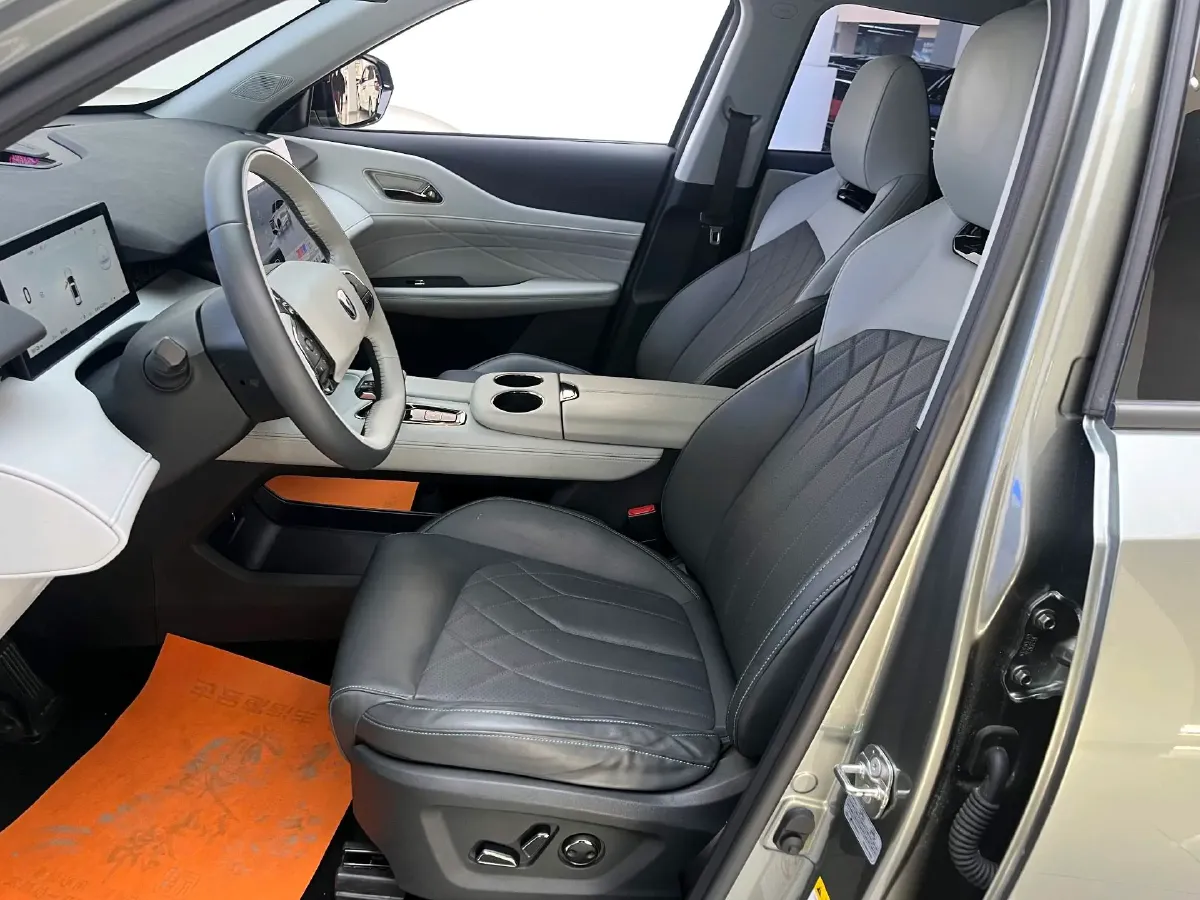 2024 ChangAn UNI-Z 1.5L 98HP L4 E-CVT PHEV 18.4KWH,autocango,china used car exporter,china ev exporter,chinese used car exporter,chinese used ev exporter