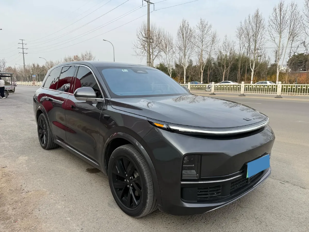 2023 Li L8 Range Extended 154HP REEV 40.9KWH,autocango,china used car exporter,china ev exporter,chinese used car exporter,chinese used ev exporter