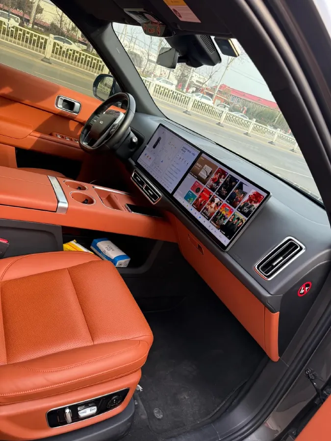 2023 Li L8 Range Extended 154HP REEV 40.9KWH,autocango,china used car exporter,china ev exporter,chinese used car exporter,chinese used ev exporter