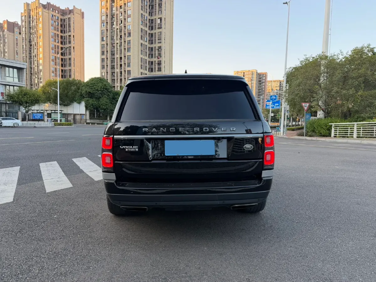 2019 BMW X7 3.0T 340HP L6 8AT,autocango,china used car exporter,china ev exporter,chinese used car exporter,chinese used ev exporter