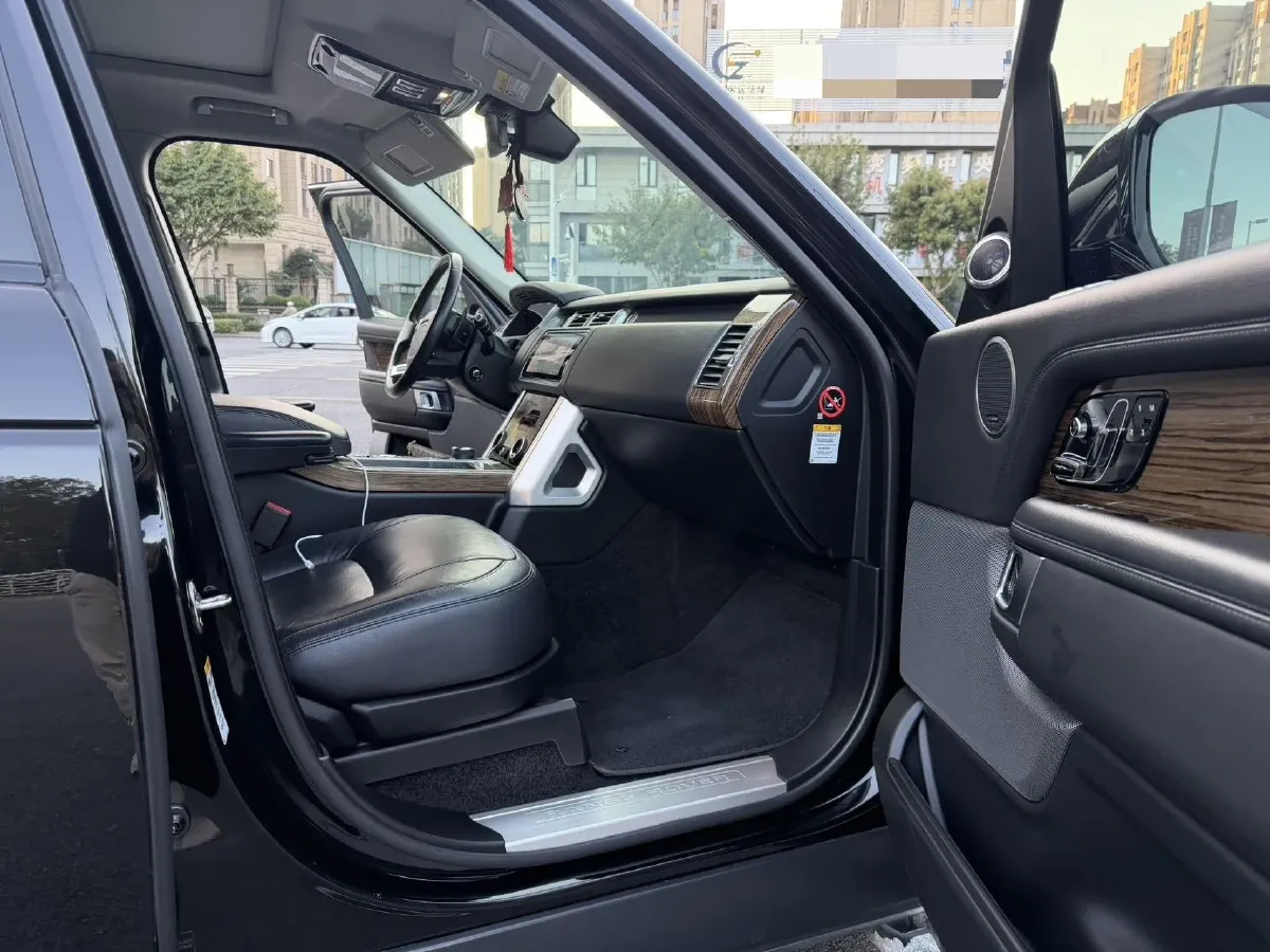 2019 BMW X7 3.0T 340HP L6 8AT,autocango,china used car exporter,china ev exporter,chinese used car exporter,chinese used ev exporter