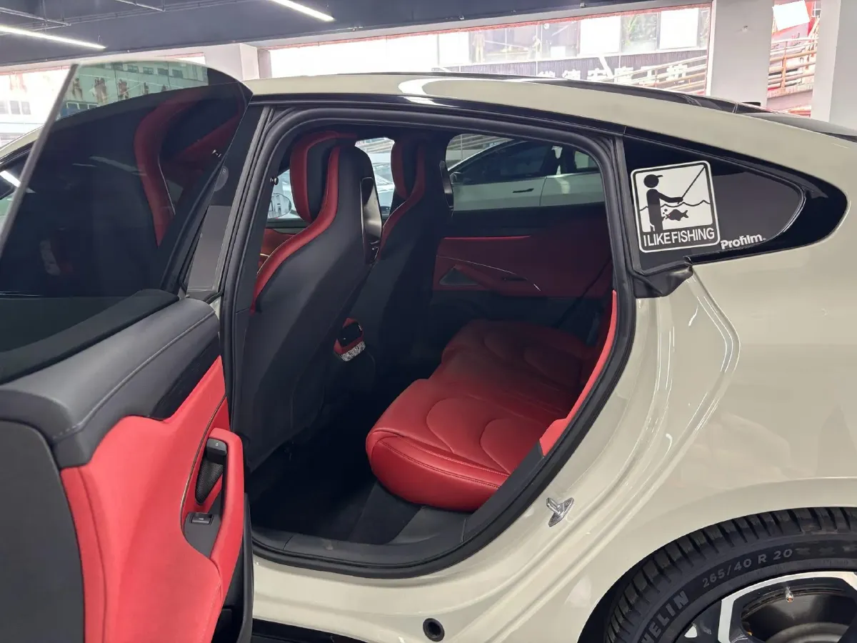 2024 MI SU7 BEV 101KWH,autocango,china used car exporter,china ev exporter,chinese used car exporter,chinese used ev exporter