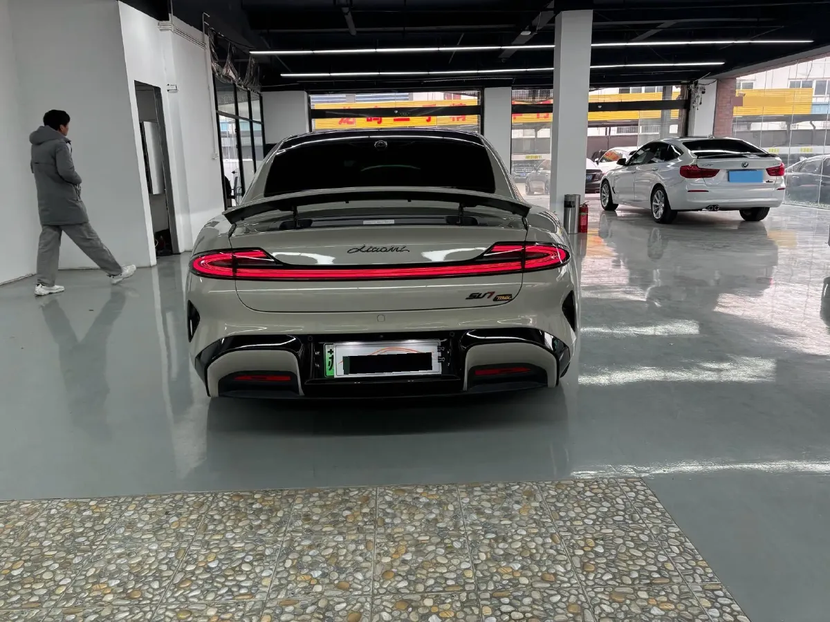 2024 MI SU7 BEV 101KWH,autocango,china used car exporter,china ev exporter,chinese used car exporter,chinese used ev exporter